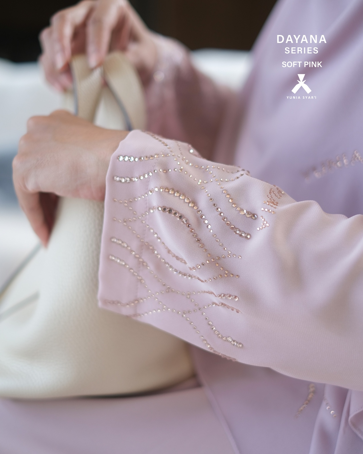Dayana Series - Image 17